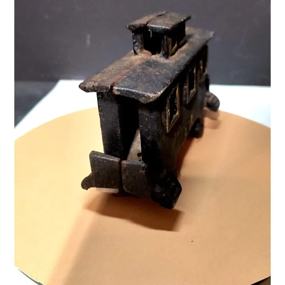 586. Vintage Cast Iron Caboose #404 Train piece